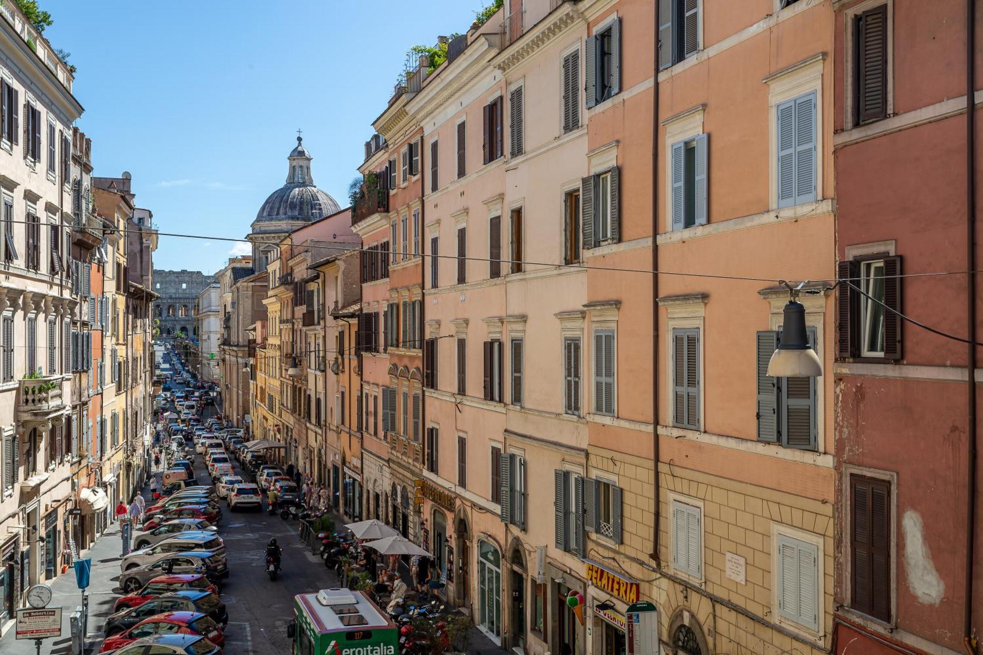 Iflat Space And Comfort In The Heart Of Monti * Rome